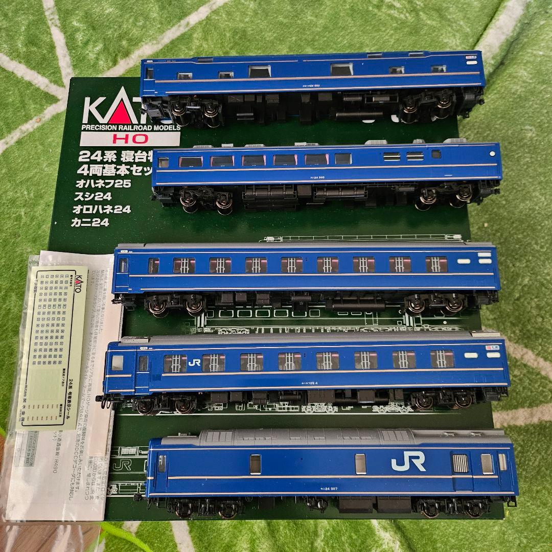 HOゲージKATO‥EF81北斗星カラー1両と客車基本セット4両+1両合計6両