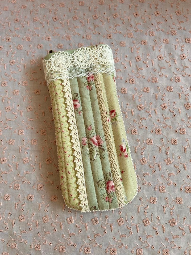 るる様リクエスト　パッチワークの小物4種❤︎