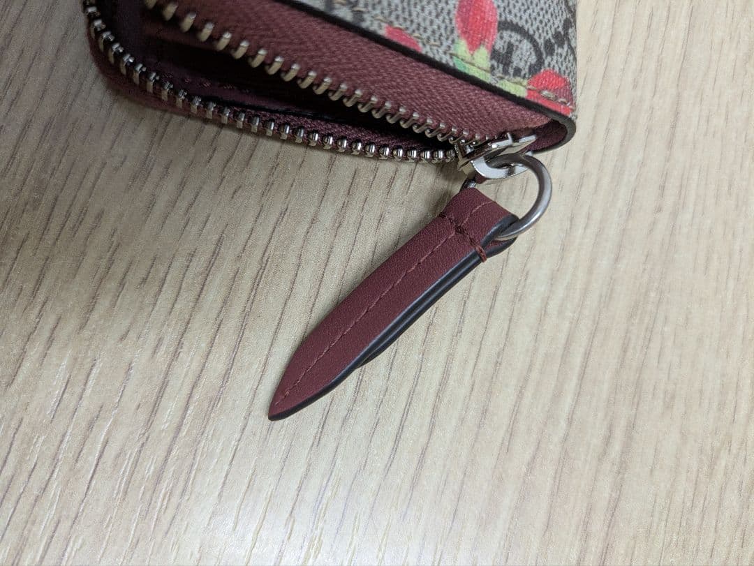 極美品グッチ ブルームス ケース 421310 箱,保存袋