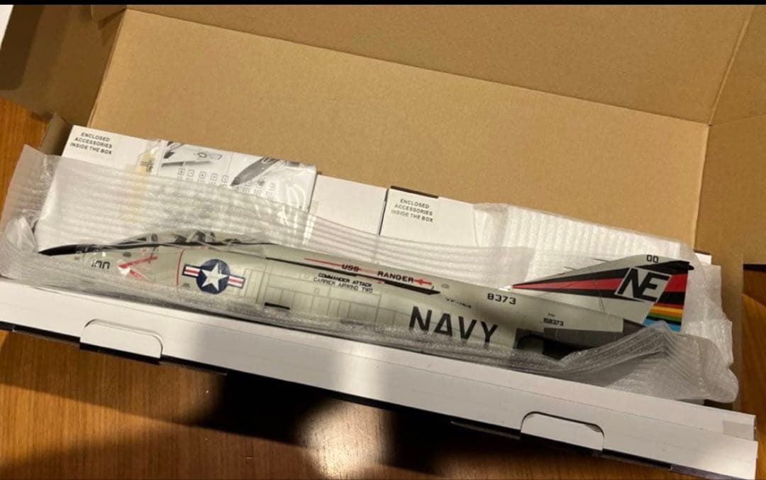 童友社1/32 エリートフォースF-4J ファントムII ブラックナイツbbi