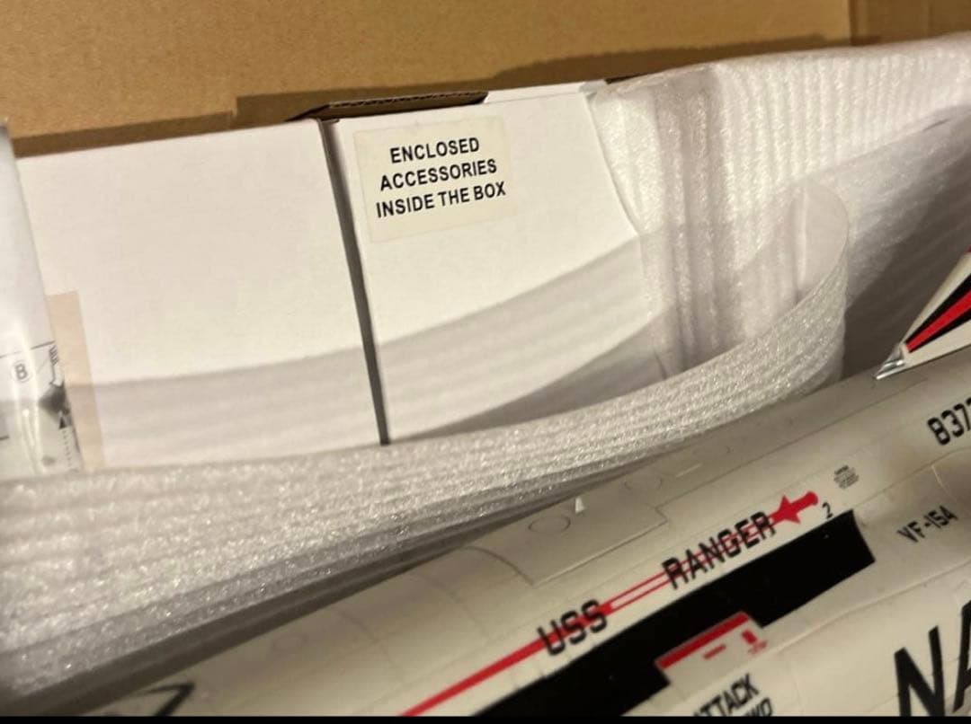 童友社1/32 エリートフォースF-4J ファントムII ブラックナイツbbi