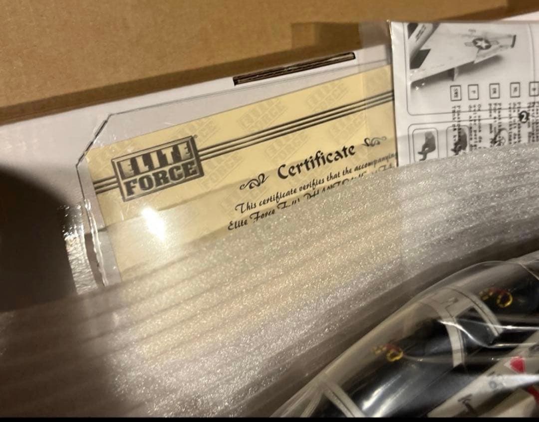 童友社1/32 エリートフォースF-4J ファントムII ブラックナイツbbi