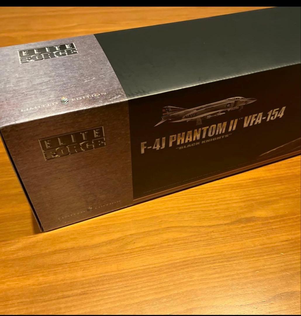 童友社1/32 エリートフォースF-4J ファントムII ブラックナイツbbi