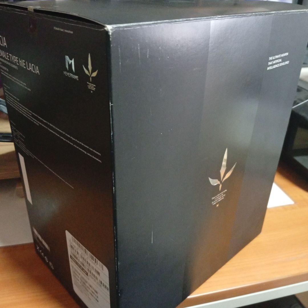 ビートレス レイシア 1/8 スケールフィギュア