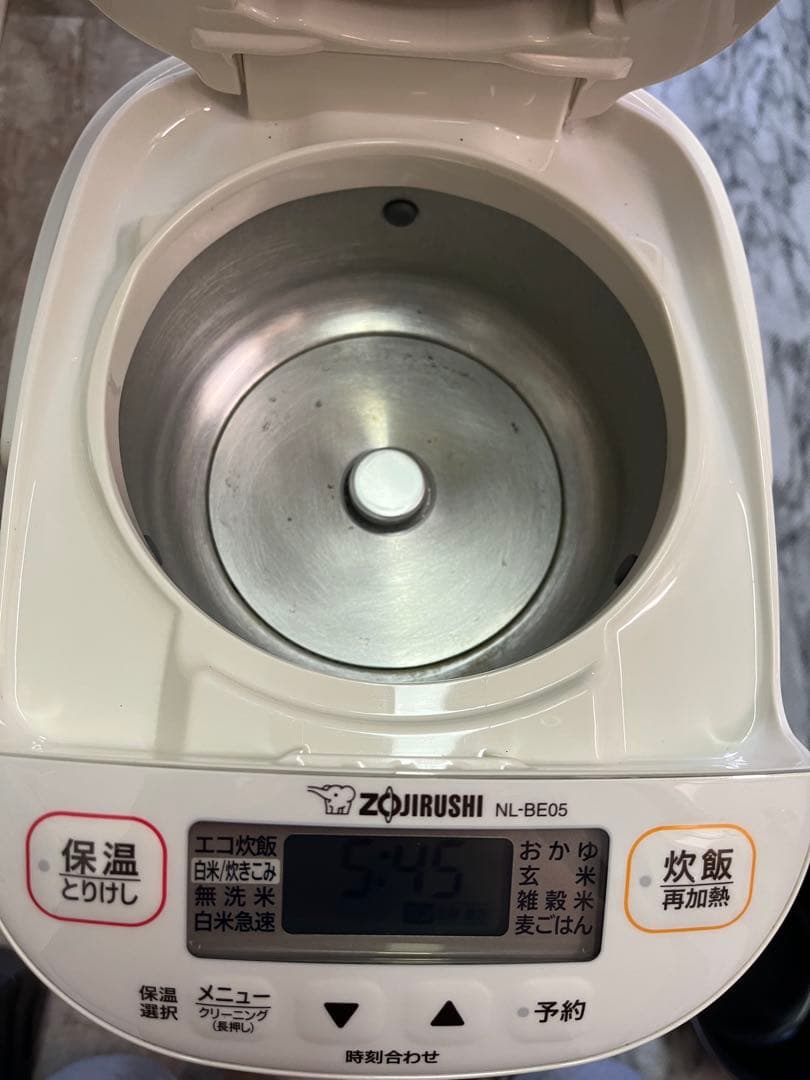 象印　Zojirushi nl-be05 白　炊飯器　3合