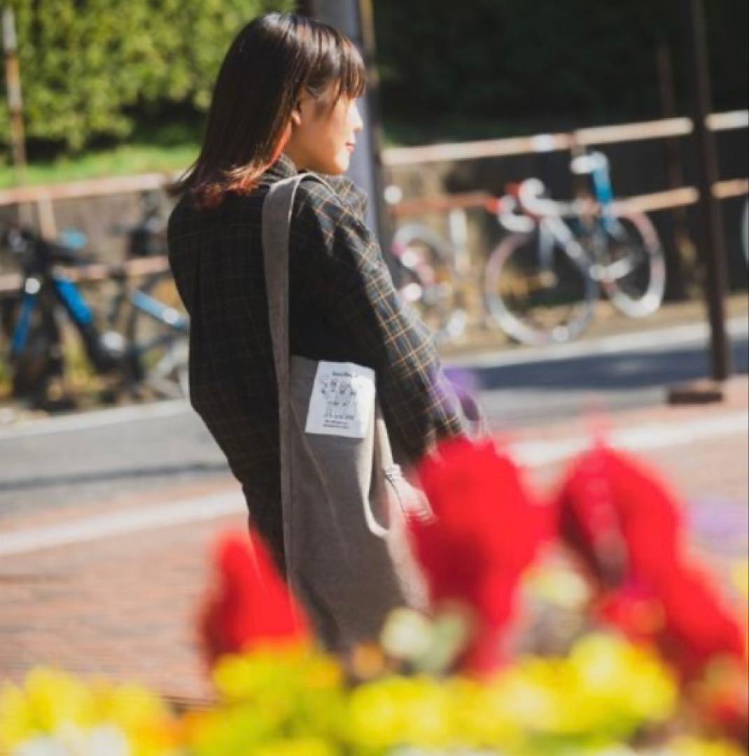 サウシードッグ　ポケット付きコーデュロイトート　ブラウン　Saucy Dog