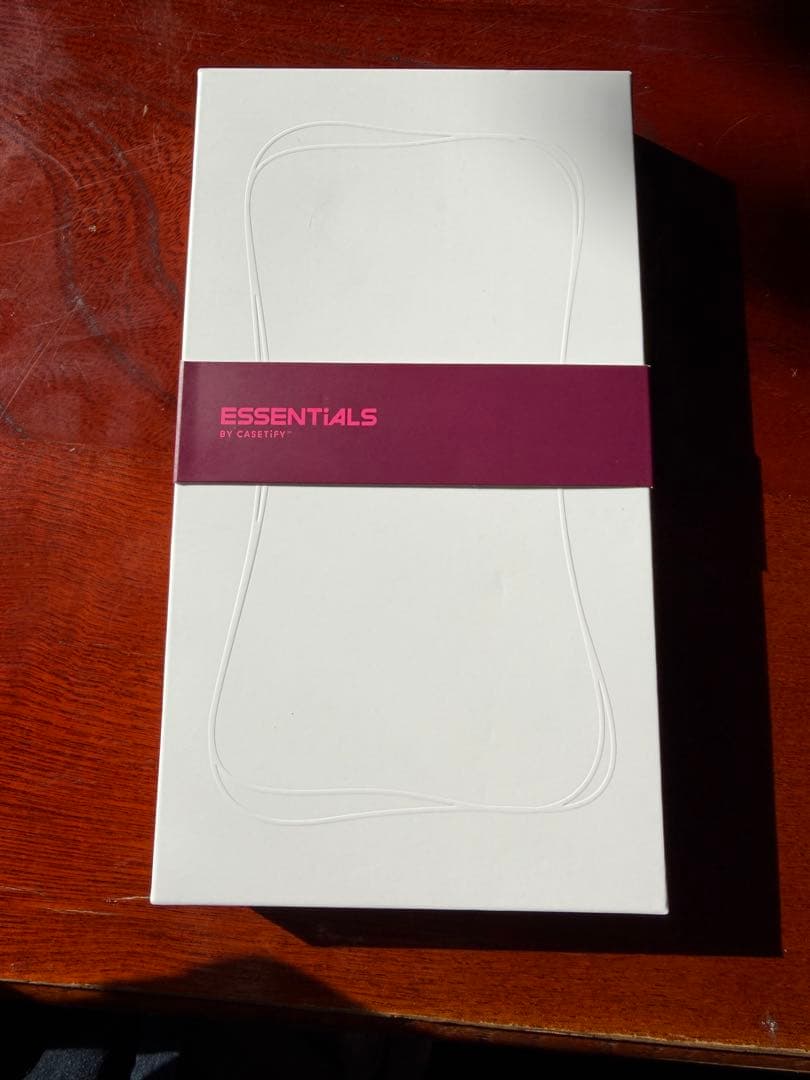 iPhone 17 Pro用マルベリーケース