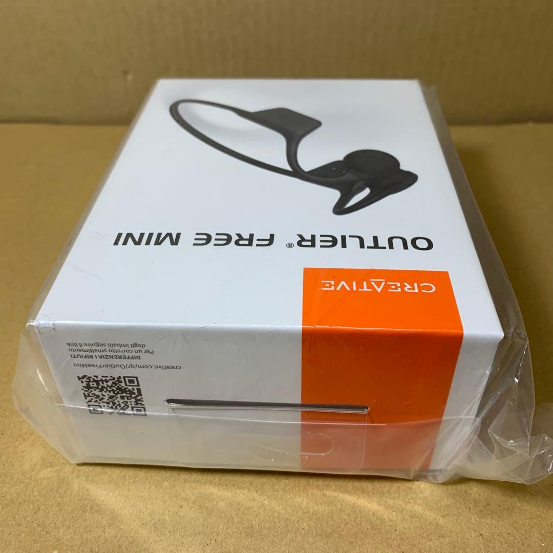 イヤホン Creative Outlier Free Mini