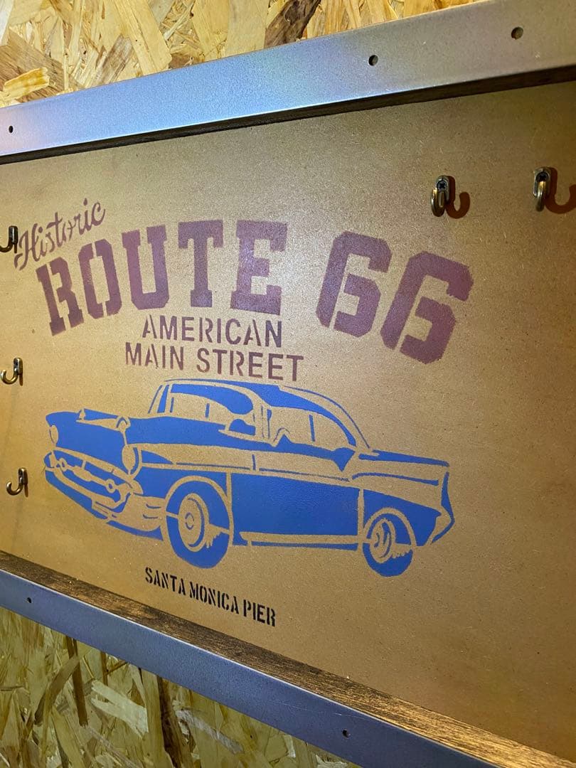 センサー照明付き　壁掛け収納　アクセサリー収納　アメリカン　diner