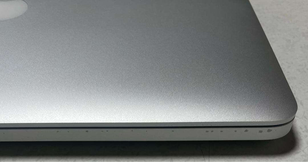 MacBook Pro 13インチ Retina 2015(バッテリー交換済み)
