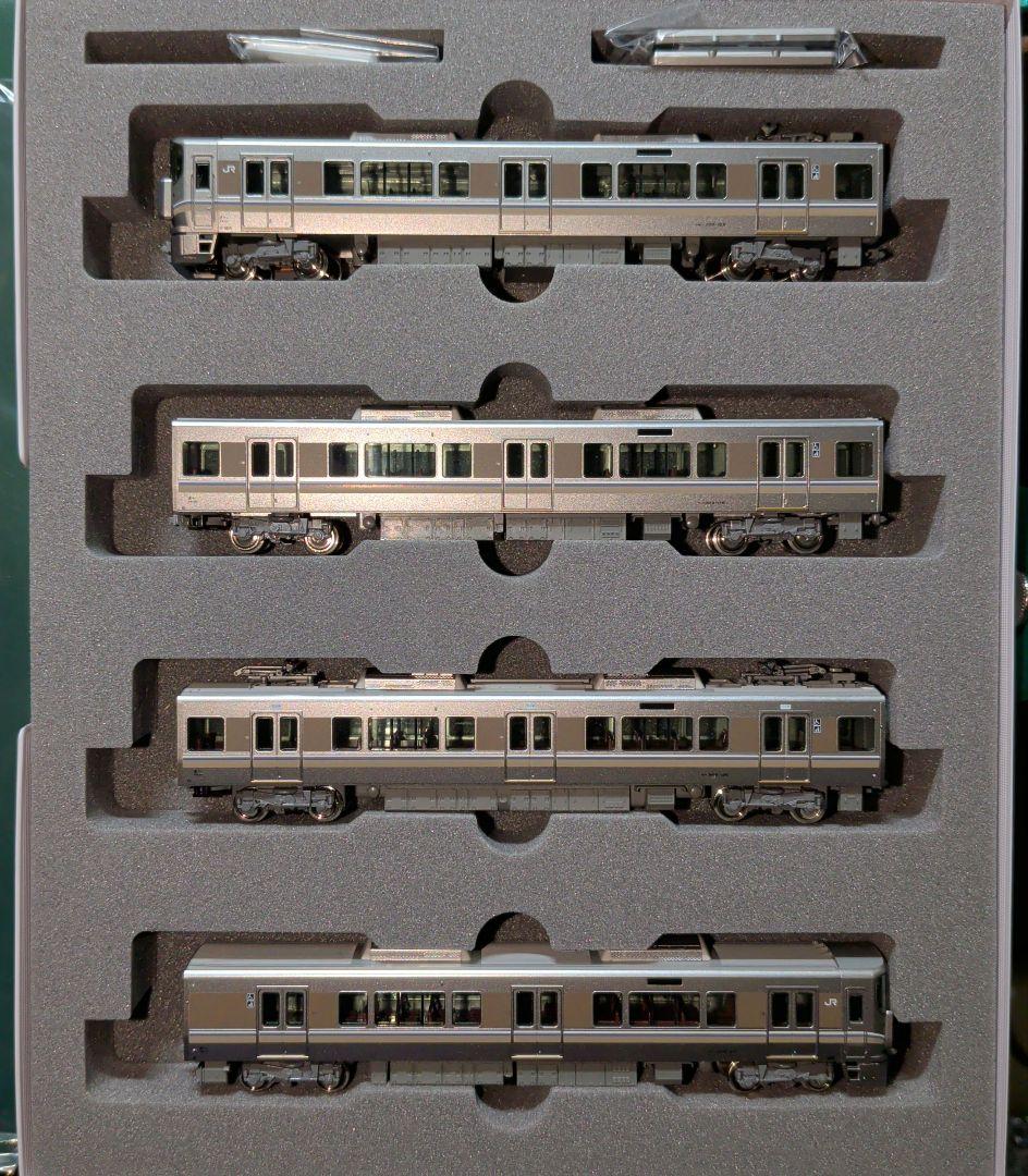 KATO 225系100番台 3次車 4両セット(U編成タイプ)