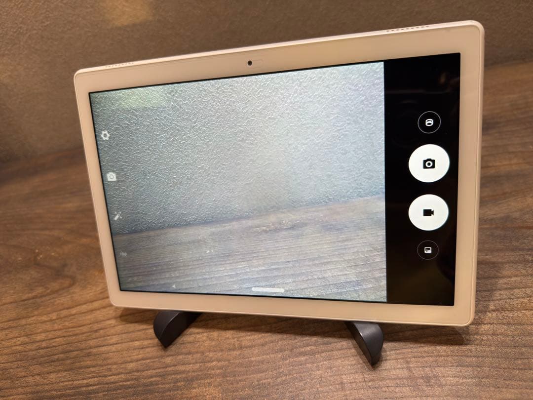 Lenovo TAB5 SoftBank 801LV 本体色ホワイト