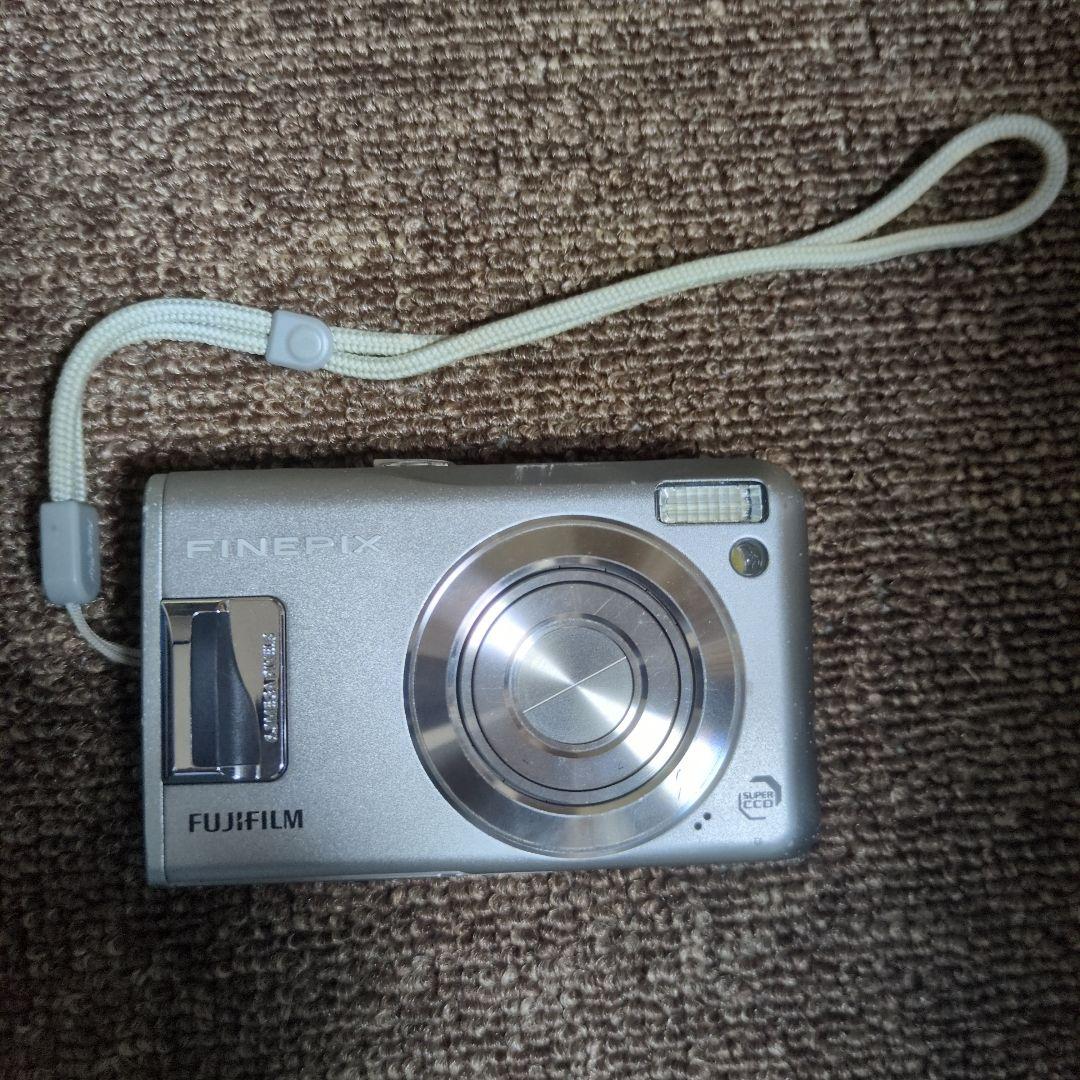 【中古・動作品】FUJIFILFinePixF31fdソフトケースおまけ付