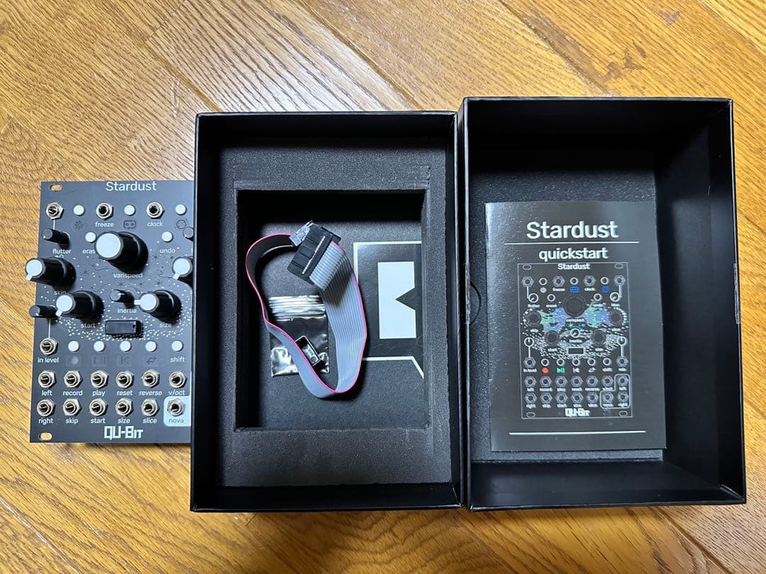 Qu-bit Stardust モジュラーシンセサイザー