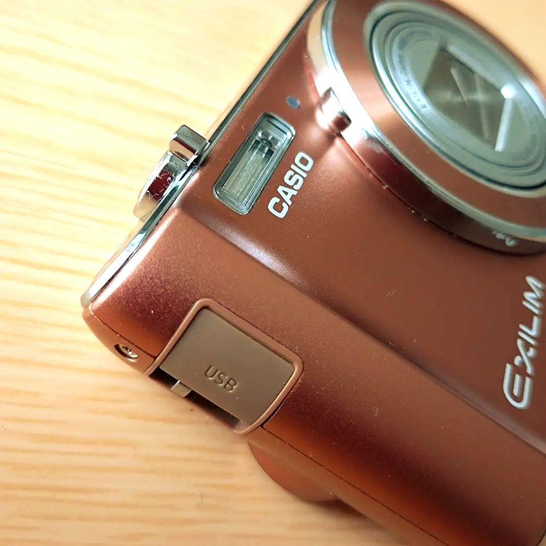 【小山です】CASIO EXILIM EX-ZS180 カシオ