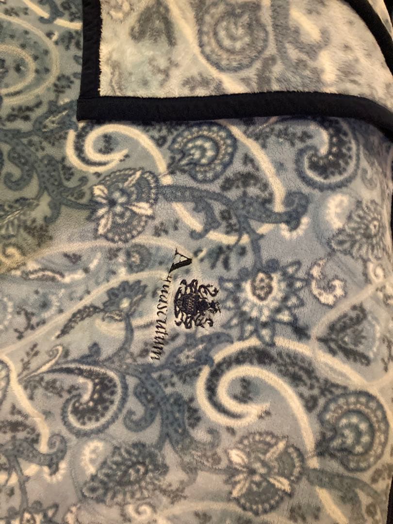 アクアスキュータム Aquascutum ペイズリー柄　毛布　極暖　物凄く暖かい