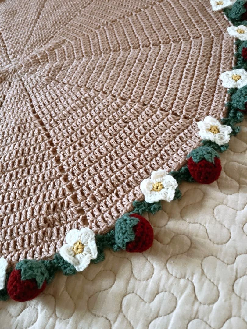 ブーケブランケット＊いちご＊ハンドメイド