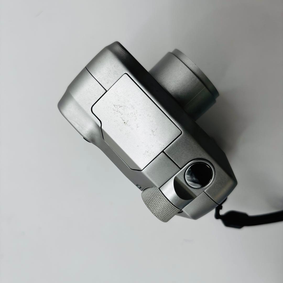 Fujifilm FinePix 6800 Zoomポルシェデザイン　デジカメ
