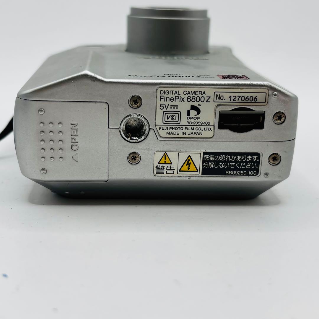 Fujifilm FinePix 6800 Zoomポルシェデザイン　デジカメ