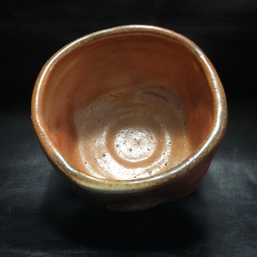 究極の美◼️蔵から複雑に隆起したかなり雰囲気の良い抹茶茶碗が出て来ました。古美術