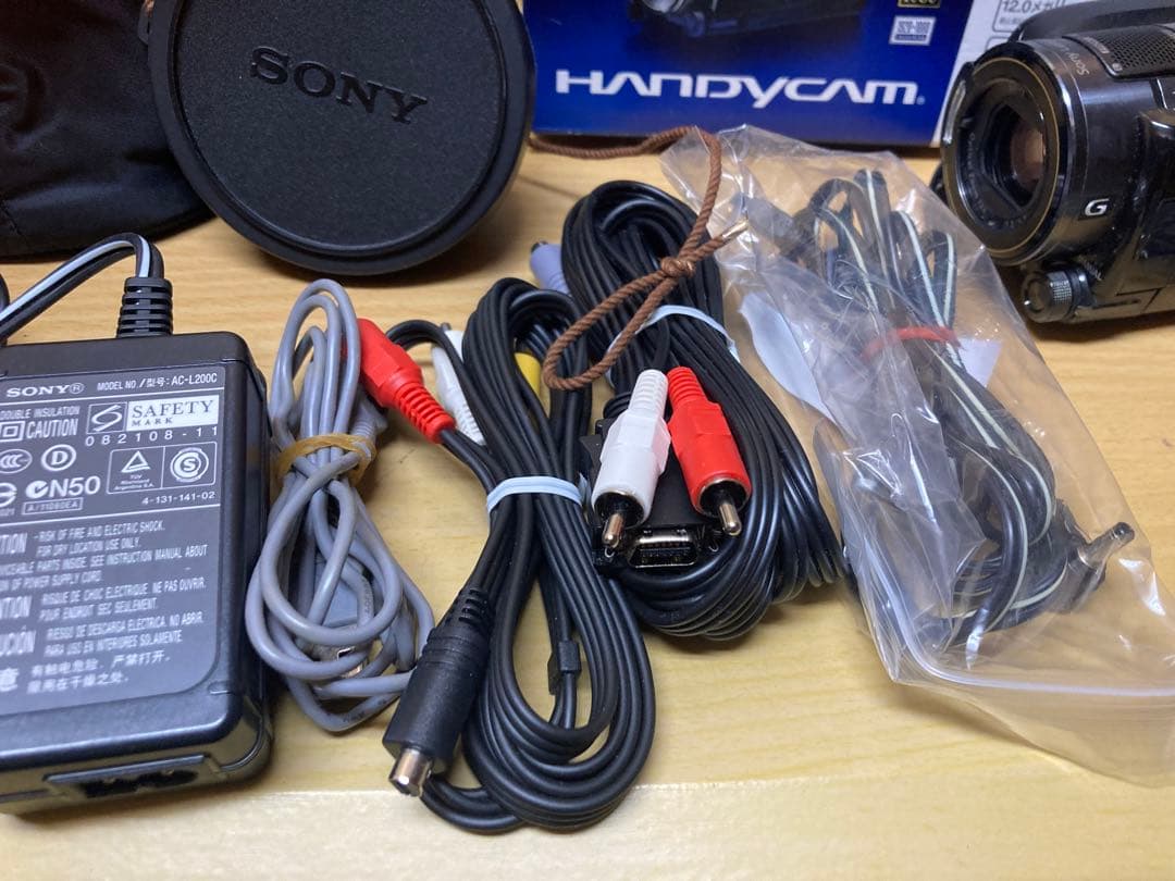 ビデオカメラ SONY Handycam HD 240GB
