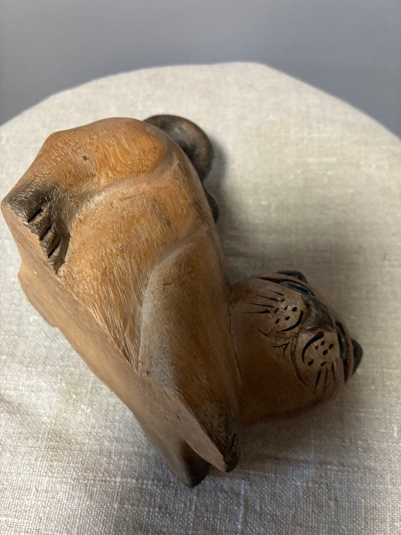 アンティーク 木彫り猫　ブルーアイ　50年代 骨董　木製 猫の置物　猫の彫刻
