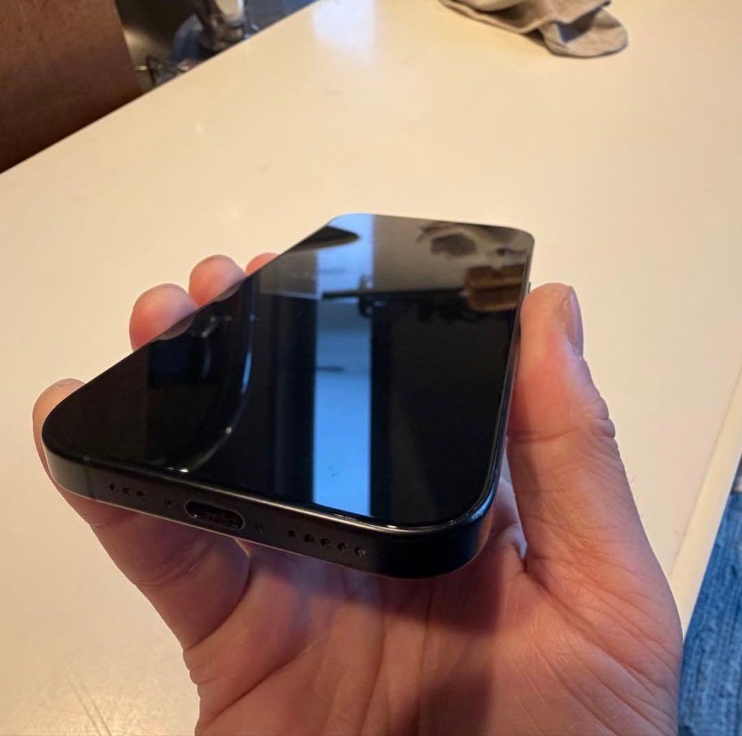 Apple iPhone 16Pro スペースグレー