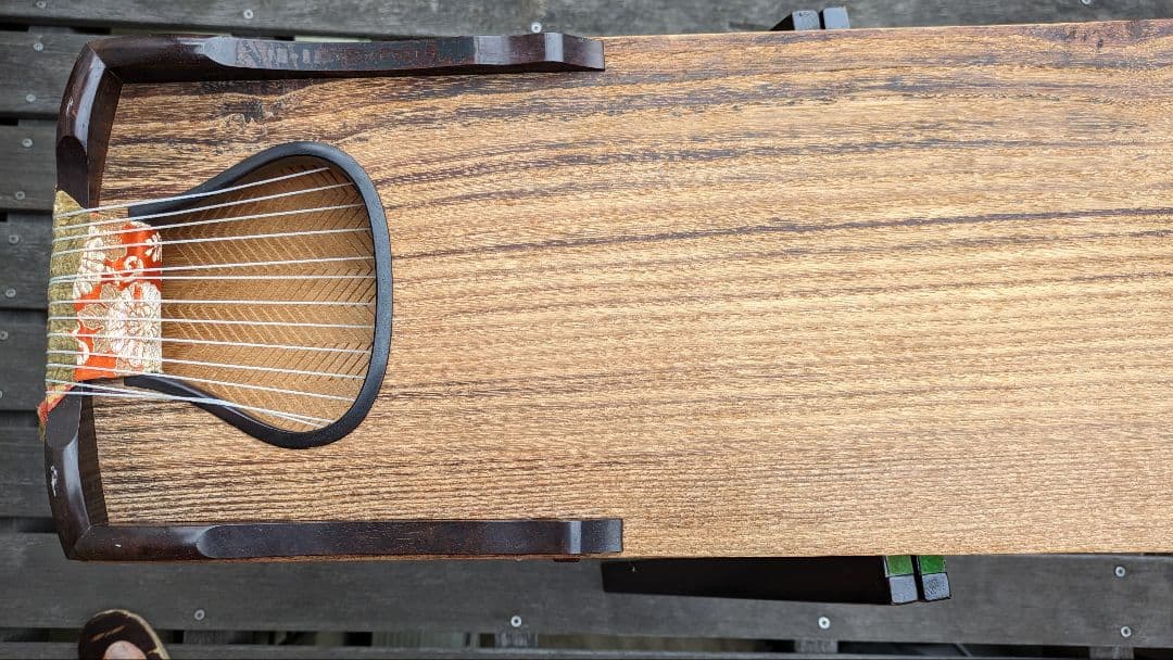 琴=箏 十三絃 楽器に相応しい天然素材の琴柱.布張りの専用ケース