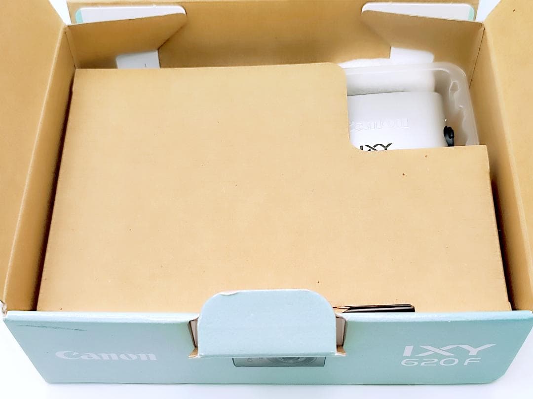 中古 Canon IXY 620F シルバー デジタルカメラ キャノン 付属品