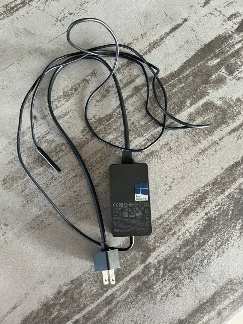 Microsoft Surface Pro4 純正キーボード＆AC付 初期化済