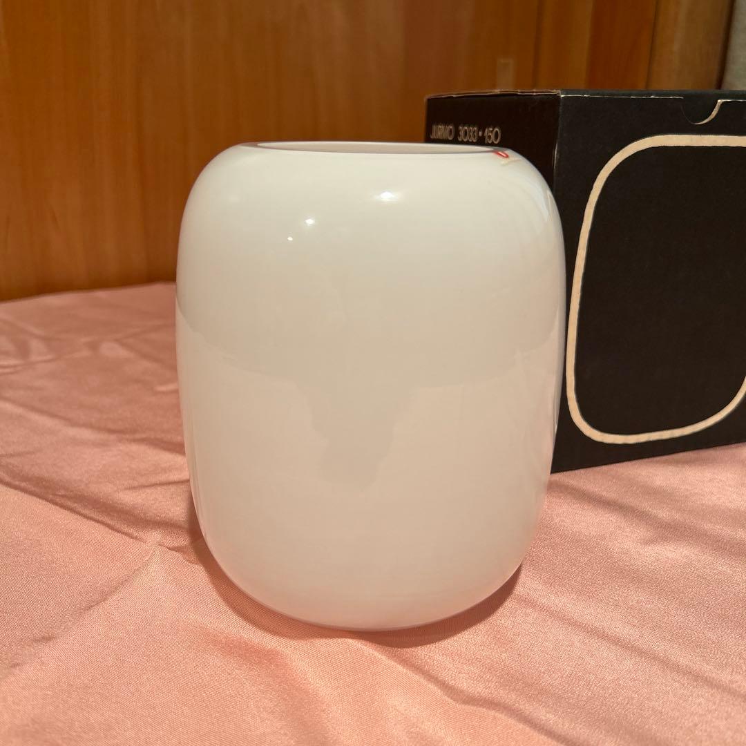 新品199◆イッタラ　ガラス花瓶　白　ヴィンテージコレクション「JURMO」
