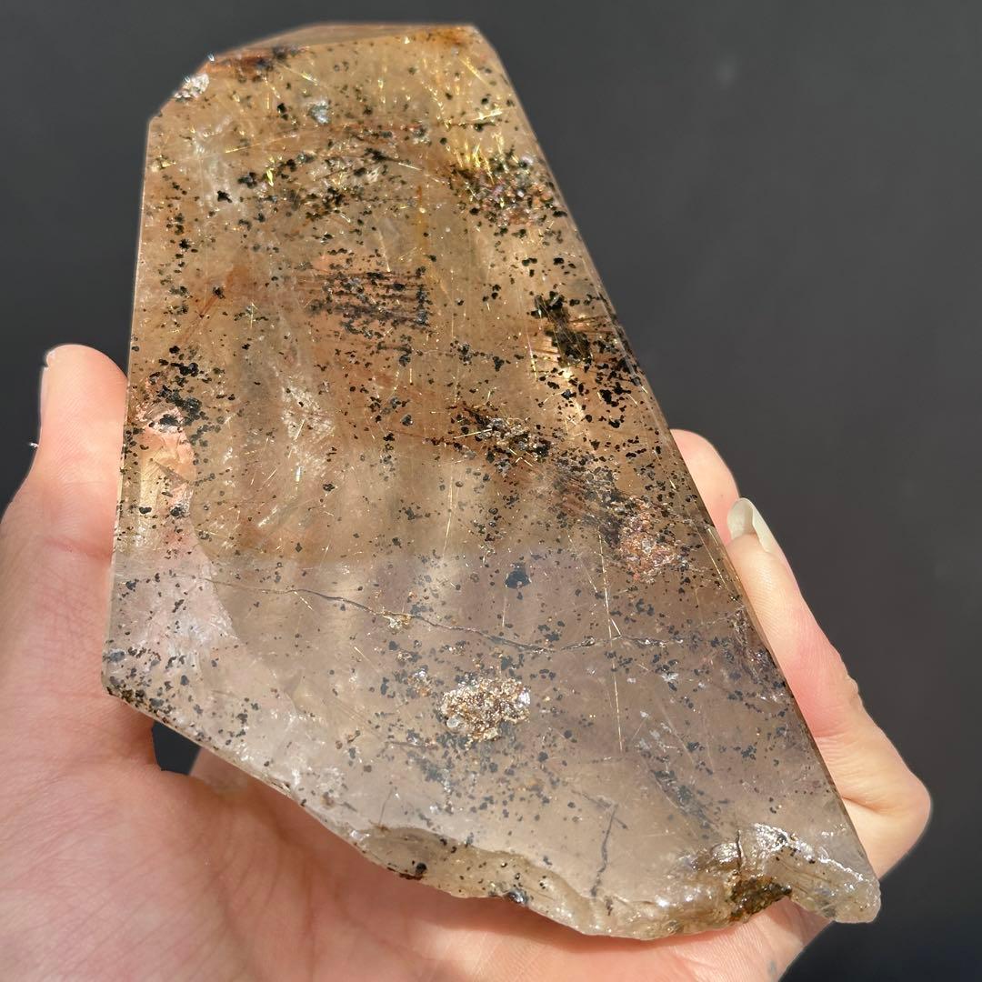 天然石ルチルクォーツのポイント　置物G.63