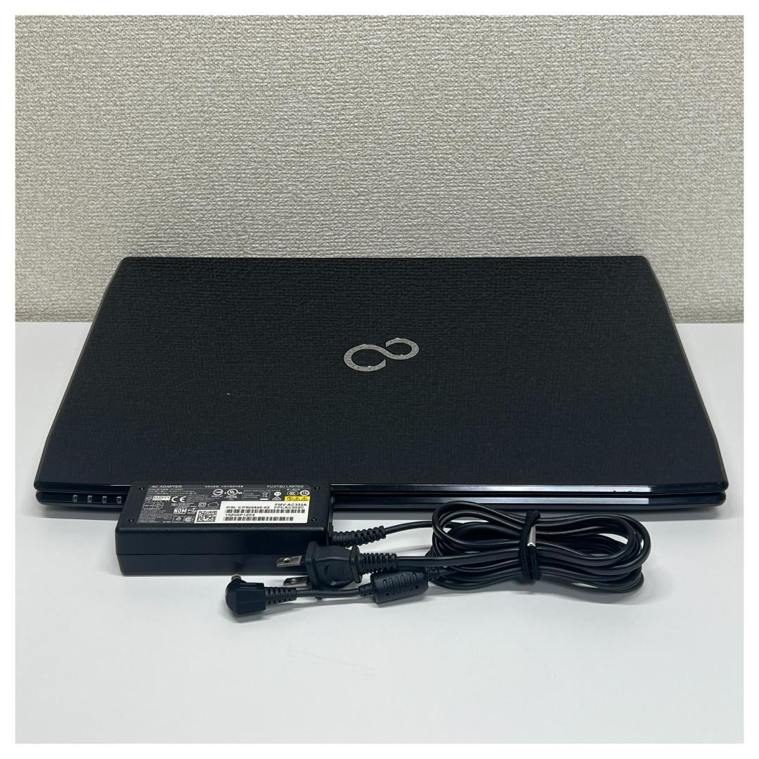 富士通 ノートパソコン Windows11 Core i7 SSD 2015