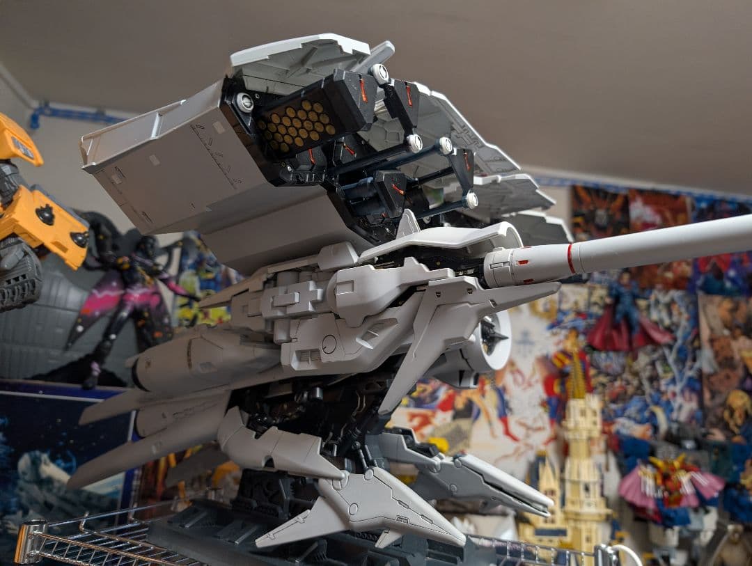 HG 1/144ガンダムデンドロビウム　塗装済み・完成品