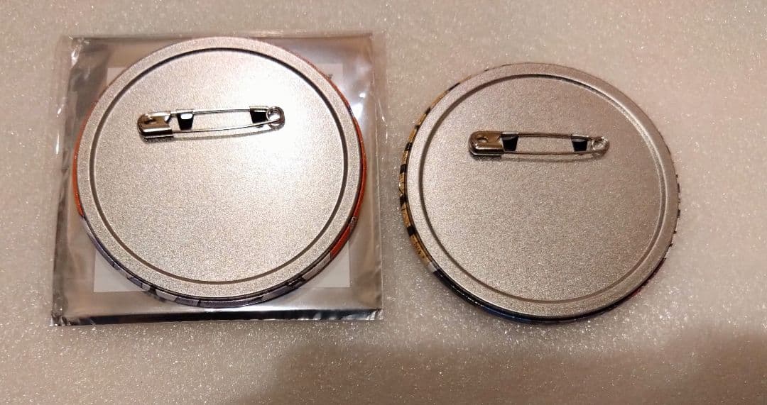 カリスマ トレーディング缶バッジ カリスマワールド 湊大瀬 2種セット