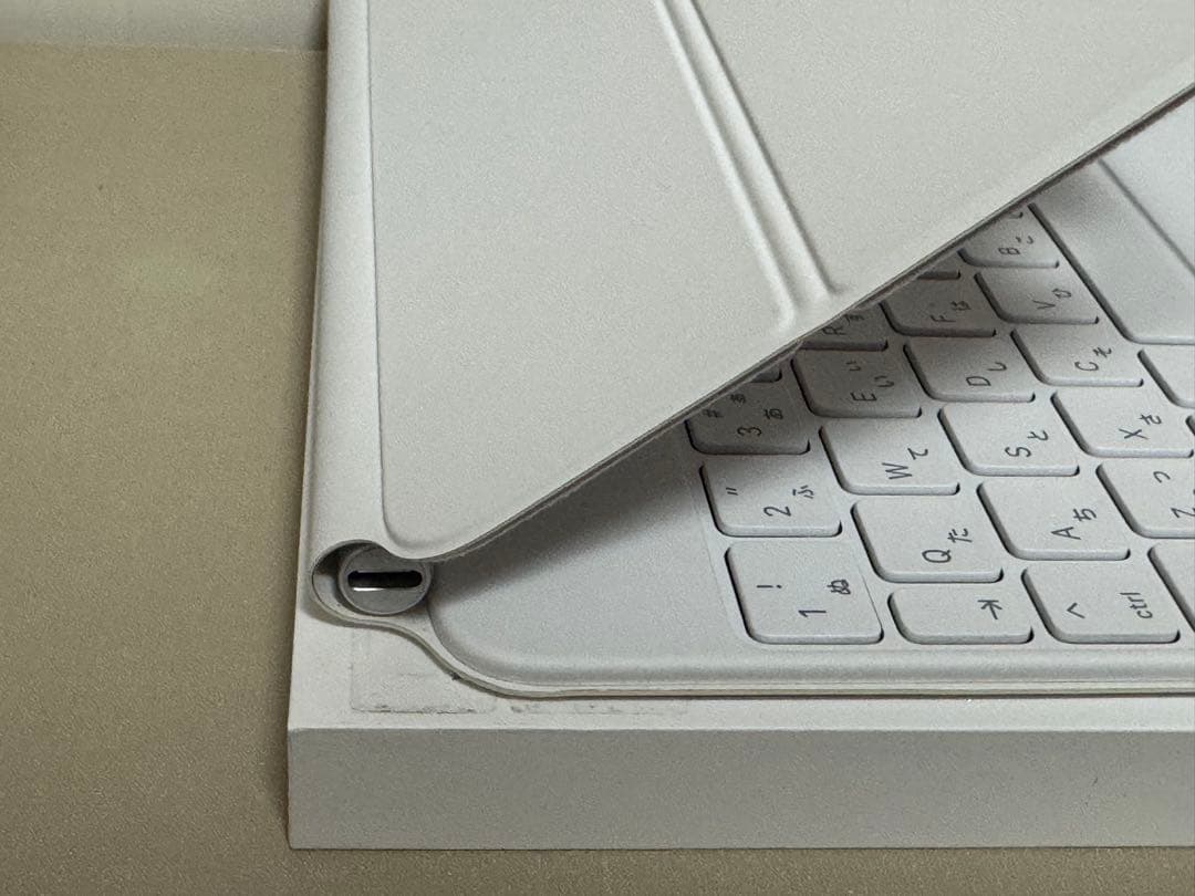 iPadPro 11インチ Magic keyboard JIS ホワイト