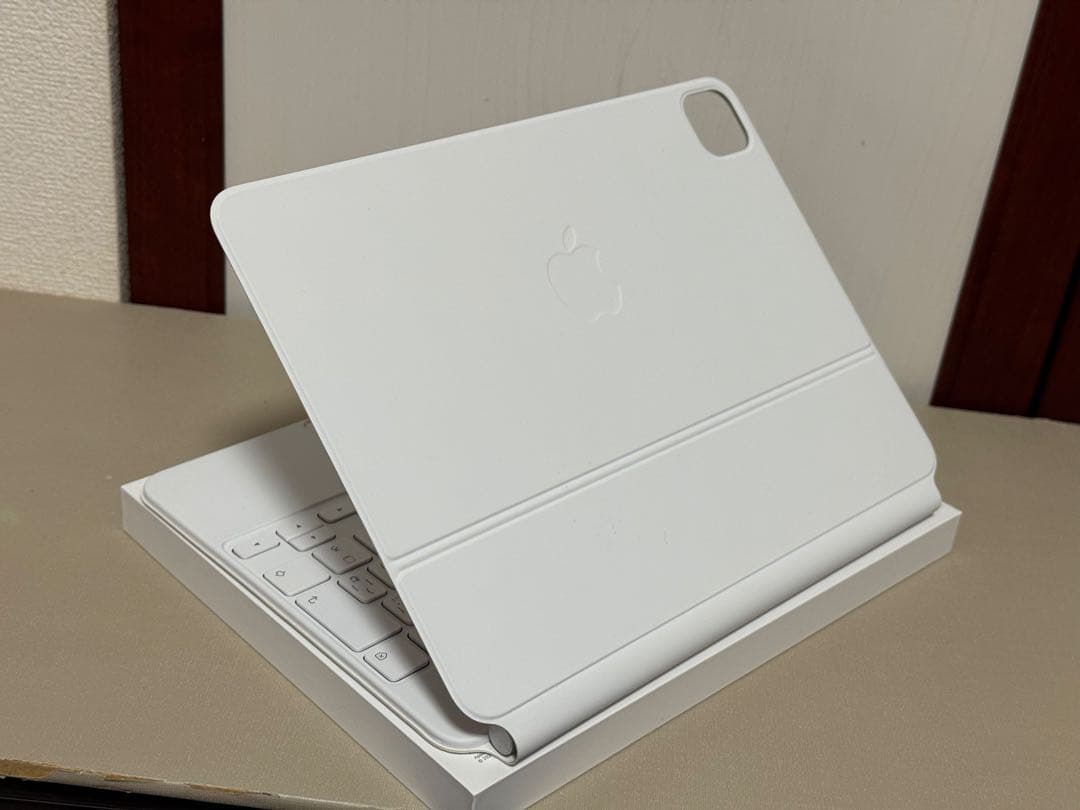 iPadPro 11インチ Magic keyboard JIS ホワイト