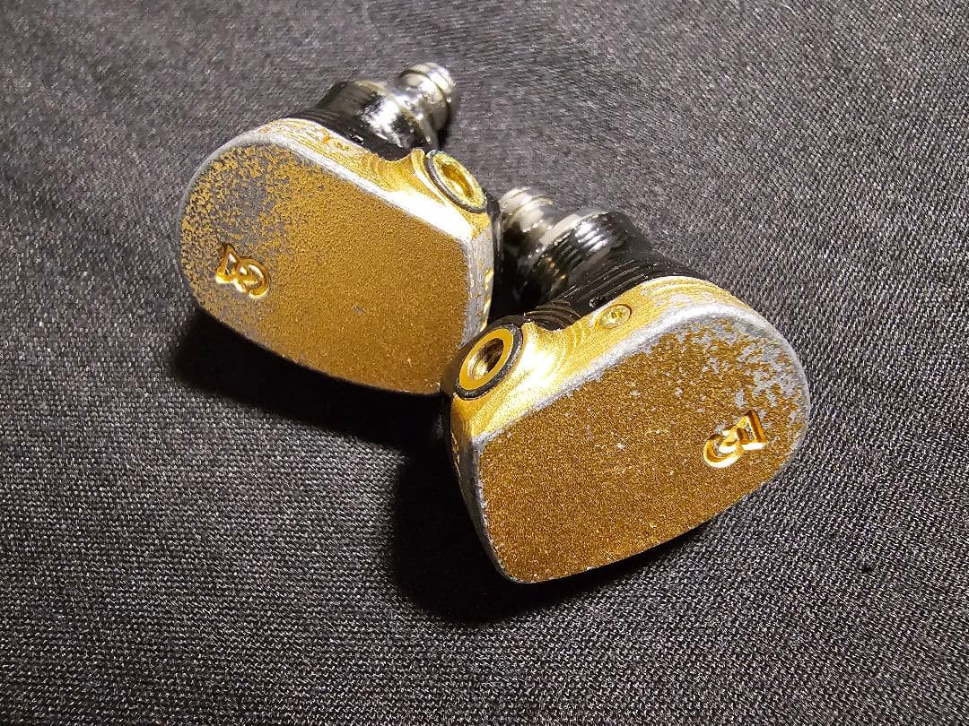 イヤホン Campfire Audio SOLARIS