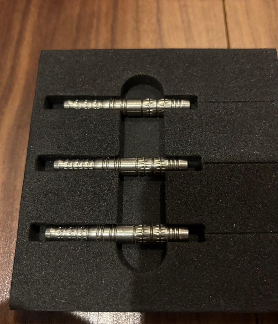 COSMO DARTS (コスモダーツ) 安食賢一