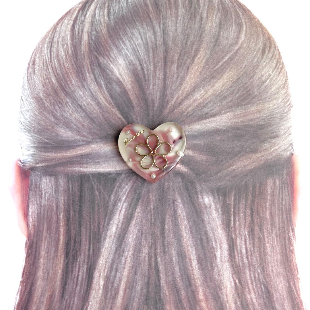 No.733 ハート　レジン　ヘアゴム　いちご