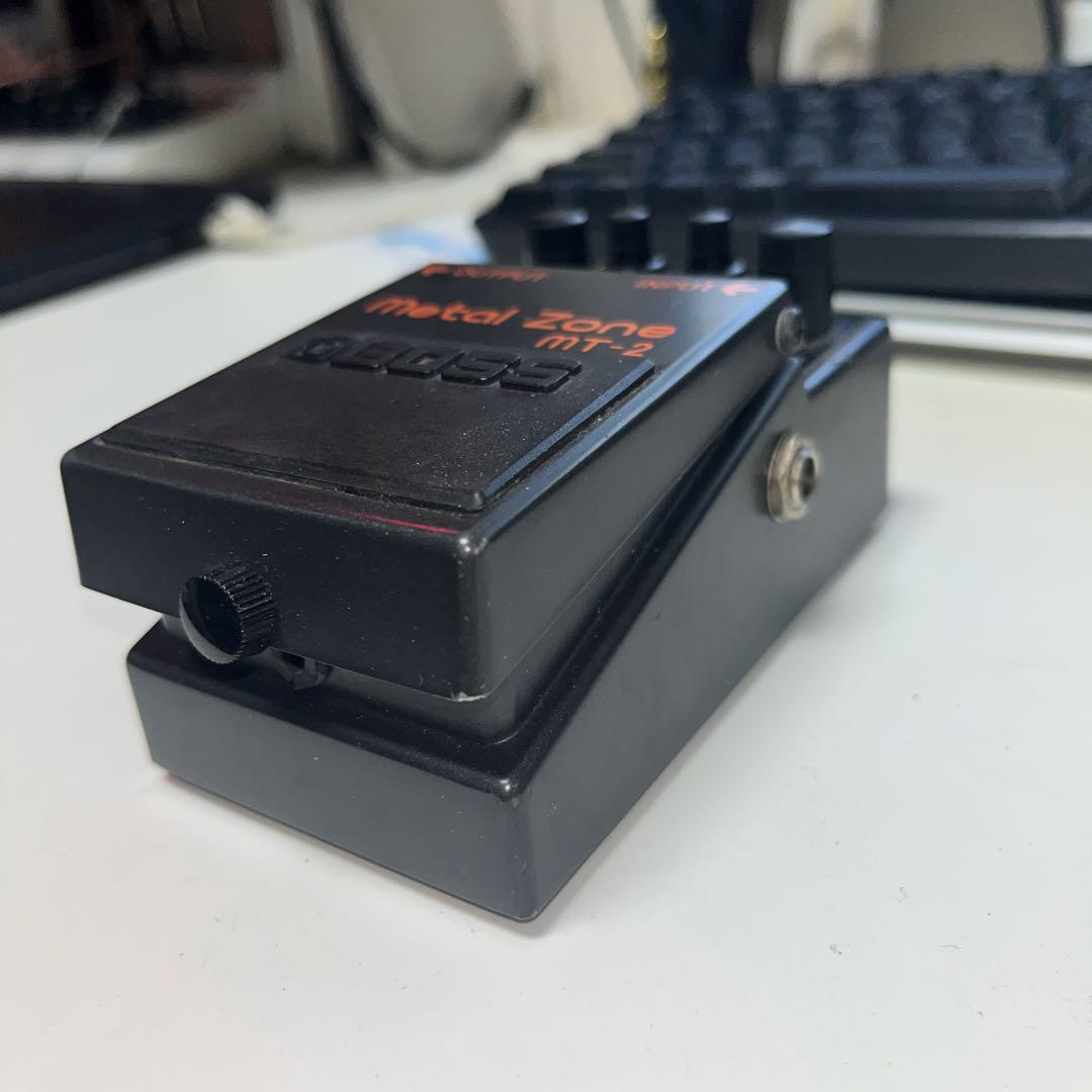 BOSS MT-2 l Zone ギターエフェクター　メタルゾーン
