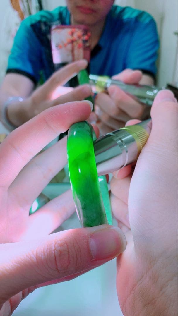 翡翠製 緑色 バングル59mm