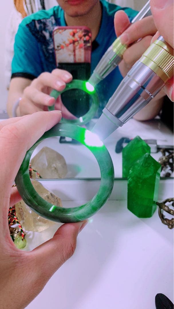 翡翠製 緑色 バングル59mm