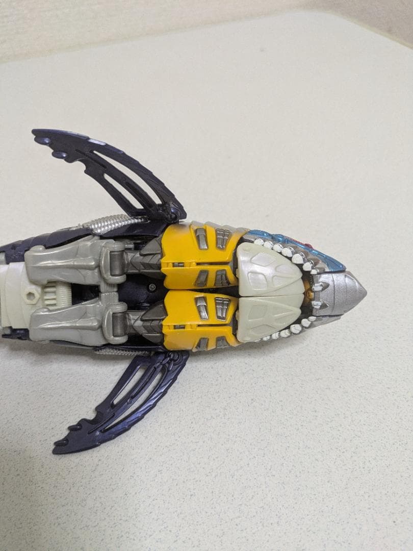 トランスフォーマー レジェンズシリーズ LG06 ゲルシャーク フィギュア