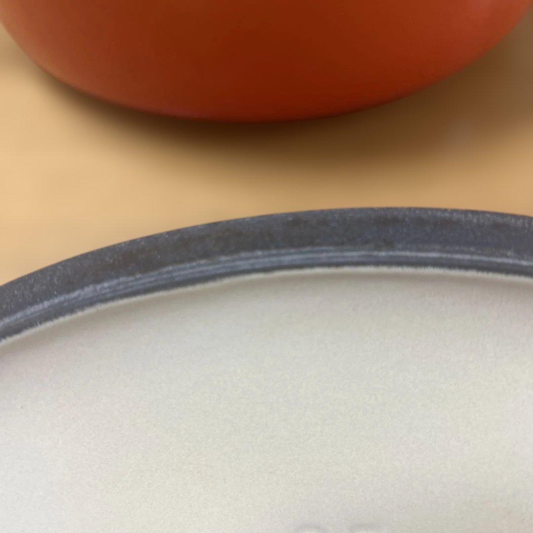ル・クルーゼ　オーバル 25㎝ オレンジ　両手鍋