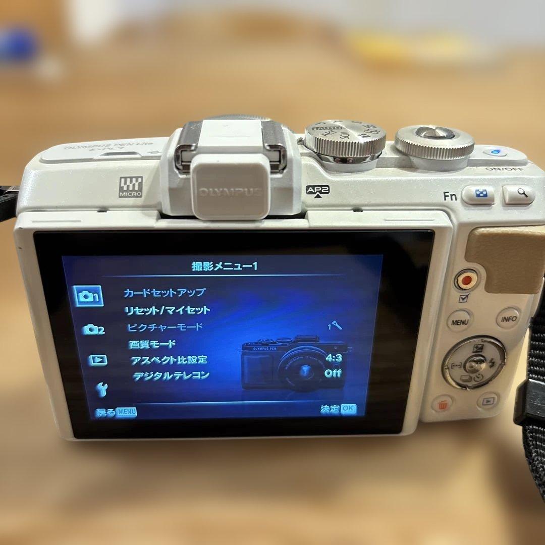【ジャンク品】OLYMPUS PEN Lite E-PL7 ホワイト