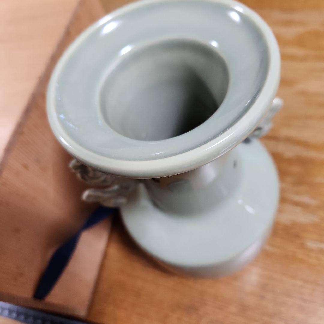 ドラゴンハンドル付き陶器花瓶　 飛青磁