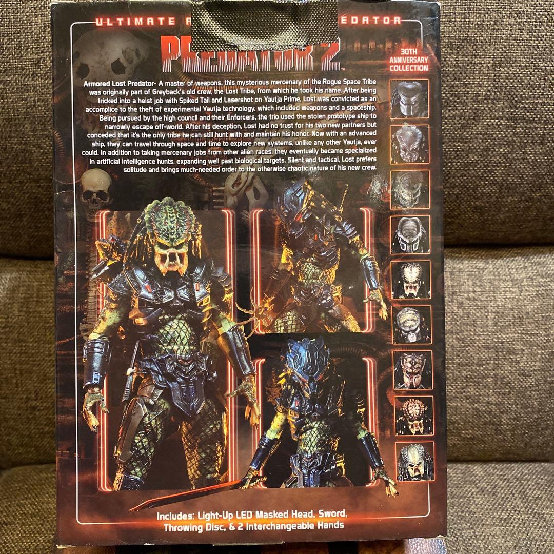 最終価格　美品　NECA アルティメットアーマードロストプレデター　7インチ