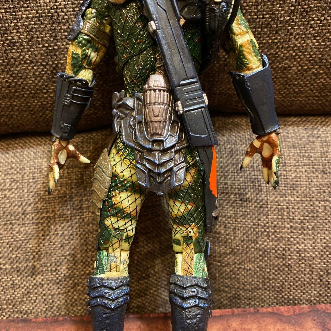 最終価格　美品　NECA アルティメットアーマードロストプレデター　7インチ