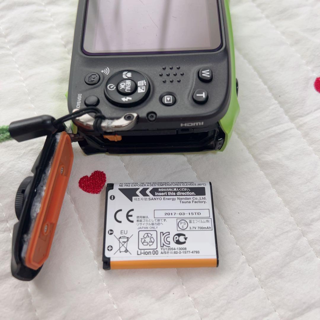富士フィルム FinePix XP120 防水カメラ グリーン 【ジャンク品】